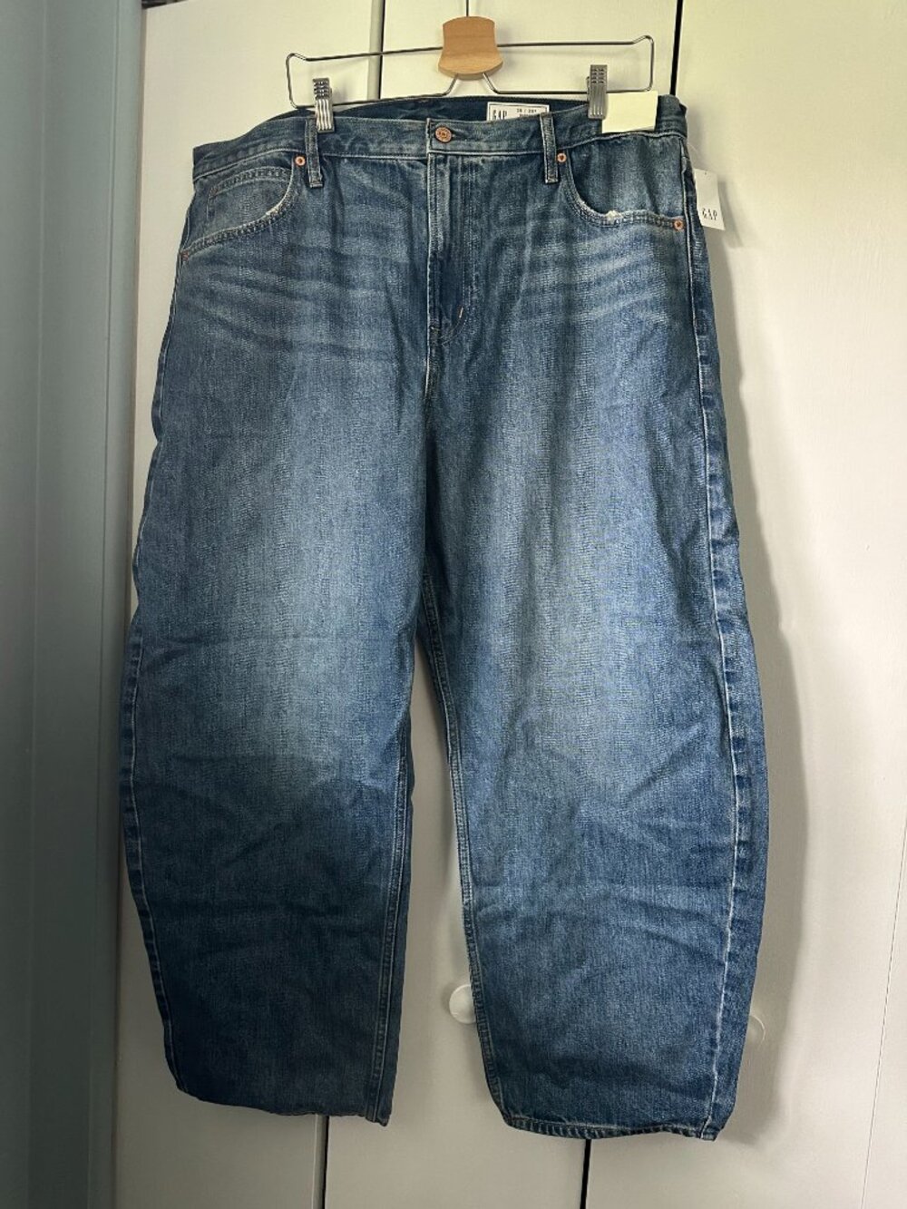 Gap High Rise Barrel Jeans - Size 35/20 NWT
